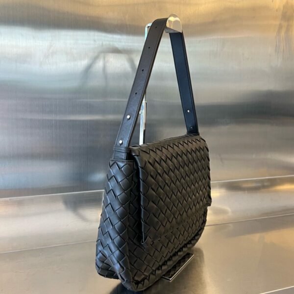 BO-VE cobble Shoulder Bag 755769  36cm BV VB intrecciato lambskin