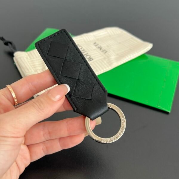 BO-VE 800553 Single Braided Leather Keychain  12x3cm BV VB Nappa lambskin