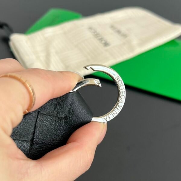 BO-VE 800553 Single Braided Leather Keychain  12x3cm BV VB Nappa lambskin