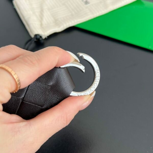 BO-VE 800553 Single Braided Leather Keychain  12x3cm BV VB Nappa lambskin