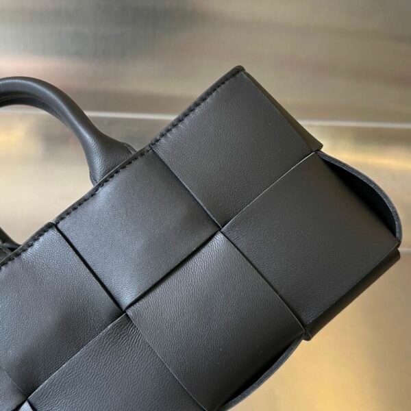 BO-VE 776778 mini east- west ARCO to special  22cm BV VB intrecciato lambskin
