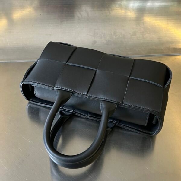 BO-VE 776778 mini east- west ARCO to special  22cm BV VB intrecciato lambskin