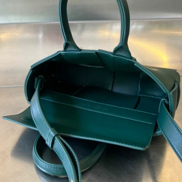 BO-VE 776778 mini east- west ARCO to special  22cm BV VB intrecciato lambskin