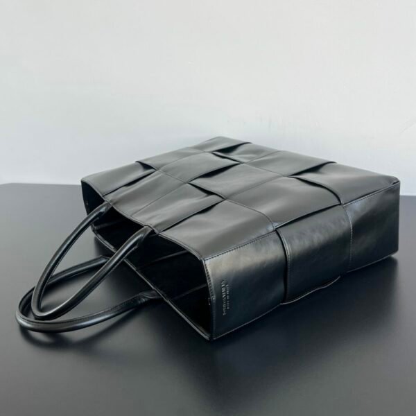 BO-VE Large Arco Tote 766969  46cm BV VB intrecciato lambskin