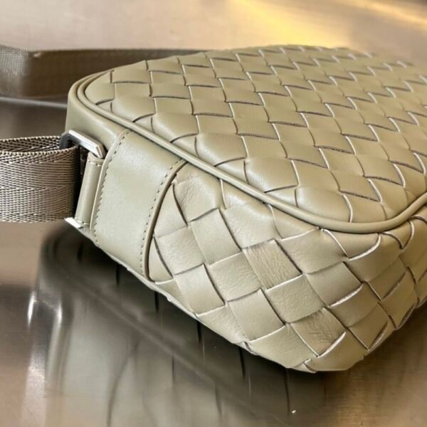 BO-VE 710048 Woven Camera Bag For Women 24.5cm BV VB