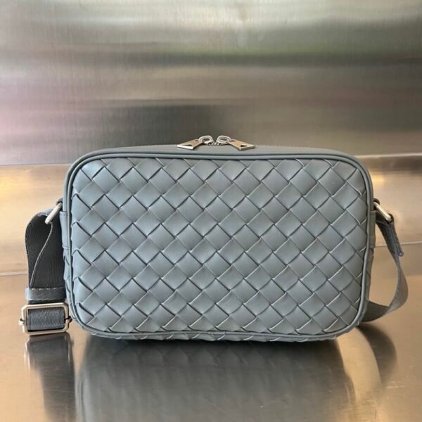 BO-VE 710048 Woven Camera Bag For Women 24.5cm BV VB