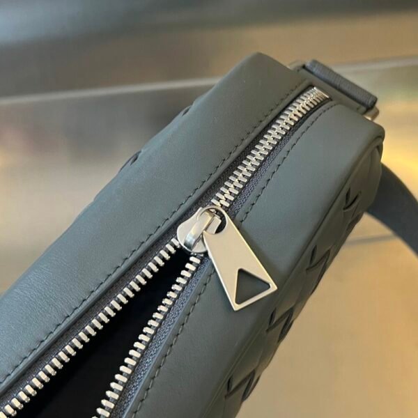 BO-VE 710048 Woven Camera Bag For Women 24.5cm BV VB