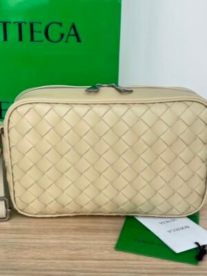 BO-VE 710048 Woven Camera Bag For Women 24.5cm BV VB