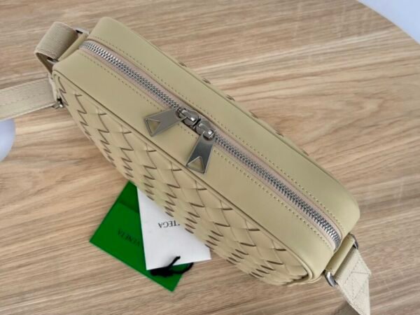 BO-VE 710048 Woven Camera Bag For Women 24.5cm BV VB