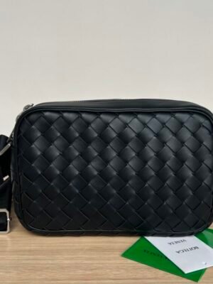 BO-VE 710048 Woven Camera Bag For Women 24.5cm BV VB