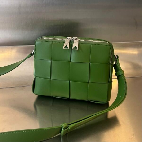 BO-VE 730027 Woven Camera Bag For Women/men 20cm BV VB