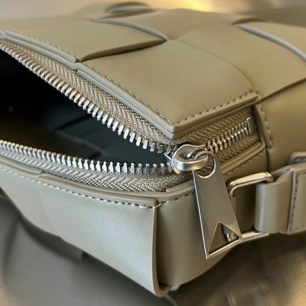 BO-VE 730027 Woven Camera Bag For Women/men 20cm BV VB