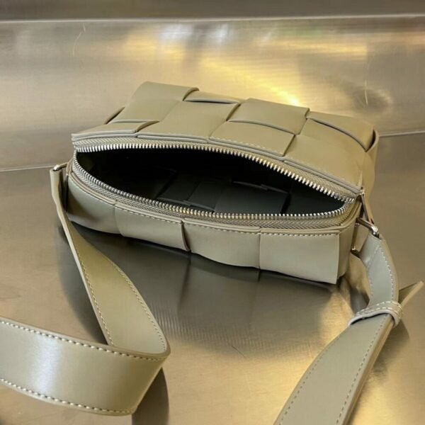 BO-VE 730027 Woven Camera Bag For Women/men 20cm BV VB