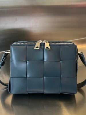 BO-VE 730027 Woven Camera Bag For Women/men 20cm BV VB