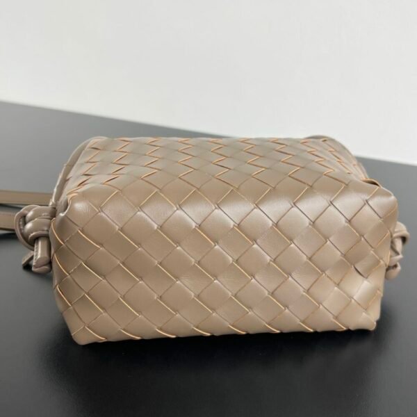 BO-VE Loop handbag 796615 For Women 19cm BV VB