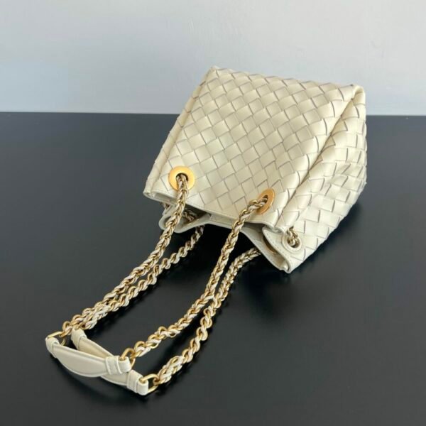 BO-VE Chain parachute 817175 sheepskin women bag 21cm BV VB