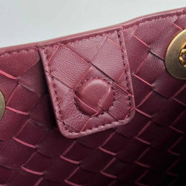 BO-VE Chain parachute 817175 sheepskin women bag 21cm BV VB