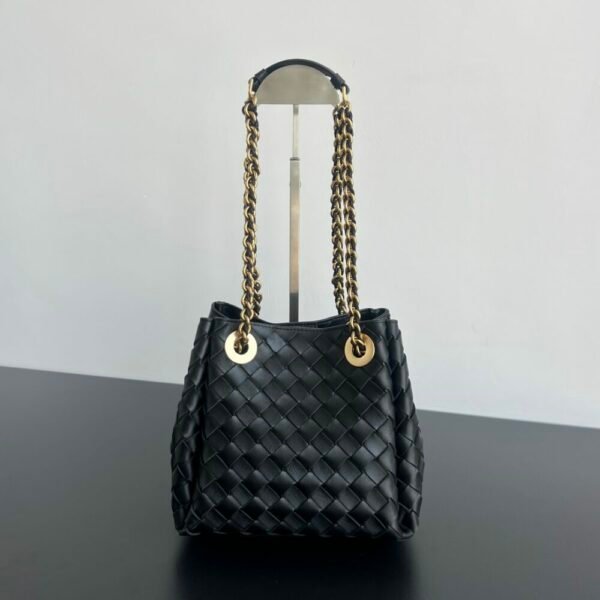 BO-VE Chain parachute 817175 sheepskin women bag 21cm BV VB
