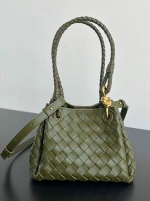 BO-VE Chain parachute 796569 sheepskin women bag 21cm BV VB