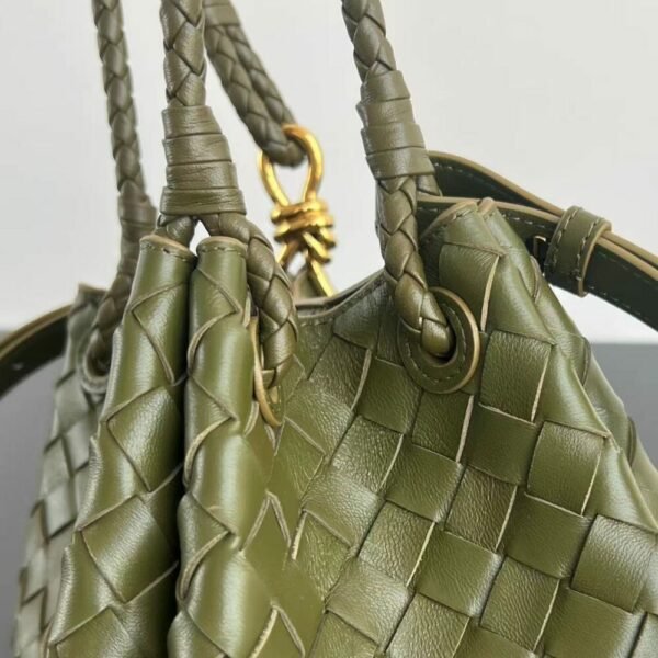 BO-VE Chain parachute 796569 sheepskin women bag 21cm BV VB