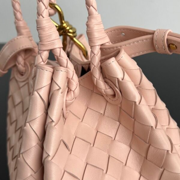 BO-VE Chain parachute 796569 sheepskin women bag 21cm BV VB
