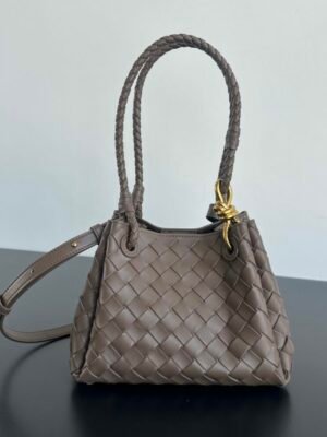 BO-VE Chain parachute 796569 sheepskin women bag 21cm BV VB