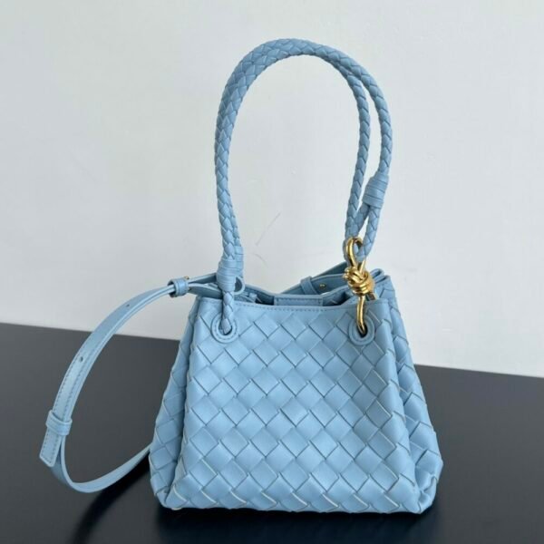BO-VE Chain parachute 796569 sheepskin women bag 21cm BV VB