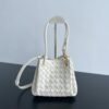 BO-VE Chain parachute 796569 sheepskin women bag 21cm BV VB
