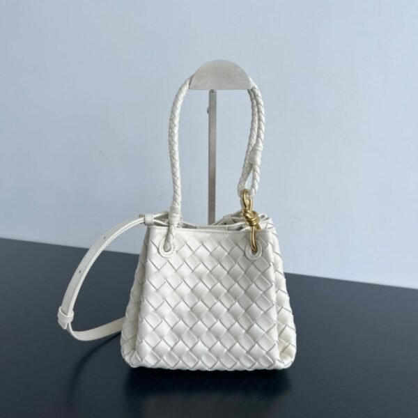 BO-VE Chain parachute 796569 sheepskin women bag 21cm BV VB