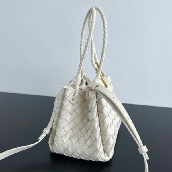 BO-VE Chain parachute 796569 sheepskin women bag 21cm BV VB