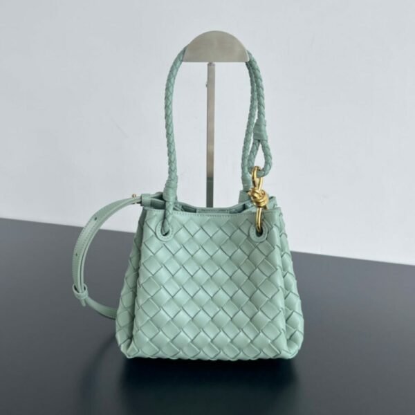 BO-VE Chain parachute 796569 sheepskin women bag 21cm BV VB