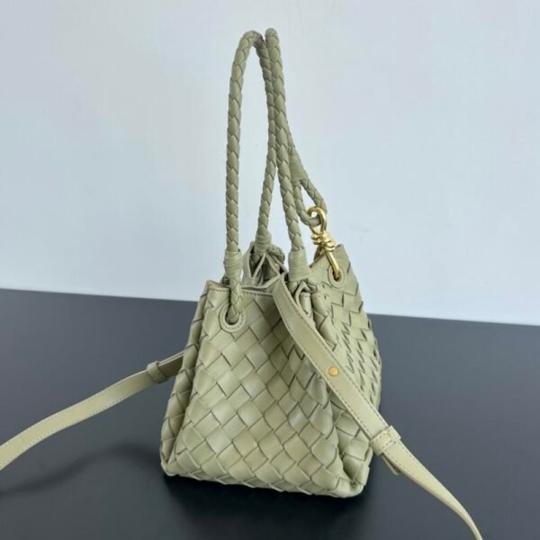 BO-VE Chain parachute 796569 sheepskin women bag 21cm BV VB