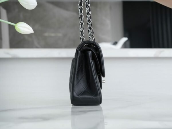 CHL Classic Flap Black Sheep Gold Small 23cm