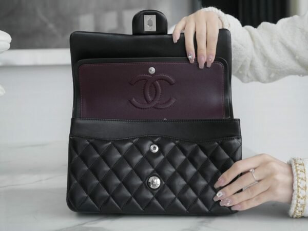 CHL CF Classic Flap Medium Classic Flap Bag Black Sheep Gold 25cm