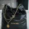 CHL 22p Spring and Summer New 22 Handbag Large Black Gold Buckle 48cm