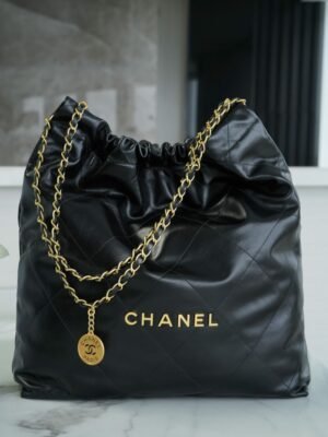 CHL 22p Spring and Summer New 22 Handbag Large Black Gold Buckle 48cm