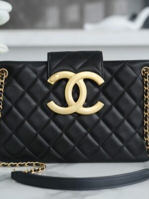 CHL 24c Retro Large Logo Horizontal Shopping Bag Black 26.5cm