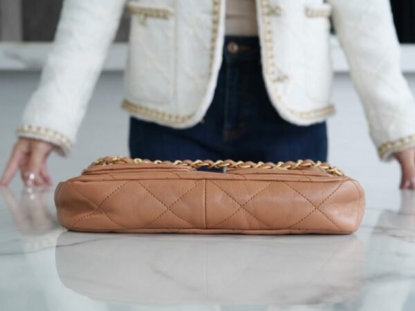 wsxc1742924645438_5 CHL 24p hobo messenger bag small caramel 24.5cm