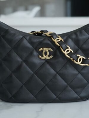 CHL 22k hobo underarm bag genuine leather black 24cm