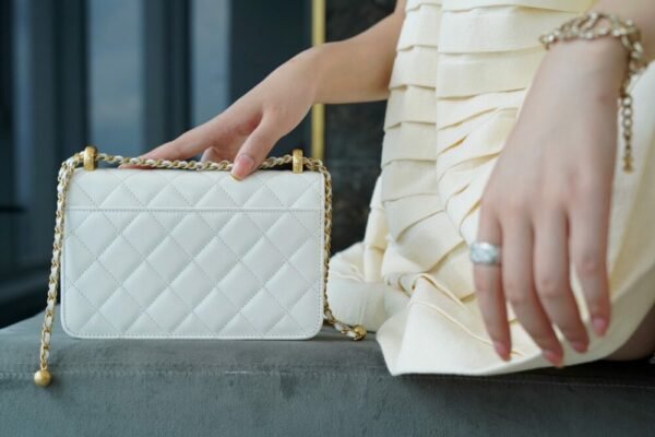 CHL Double gold beads woc white 19.2cm