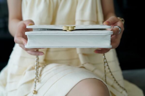 CHL Double gold beads woc white 19.2cm