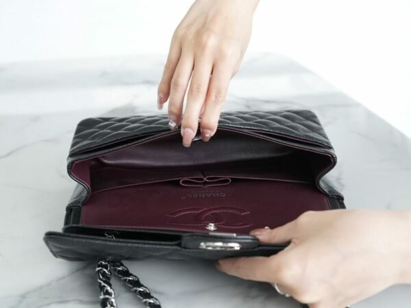 wsxc1742930020023_6 CHL Classic Flap Medium Black Bull Silver 25cm