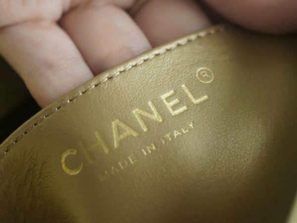 CHL Metal ball square fat man genuine leather chicken yellow 18cm