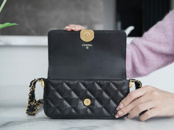 CHL 23k Autumn Winter Series 19 Wide Shoulder Strap Baguette Bag black 17.5cm