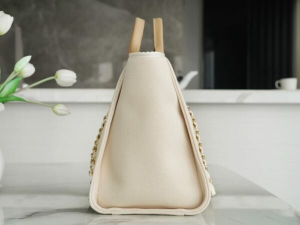 CHL Pearl logo embroidered beach bag off-white 39cm