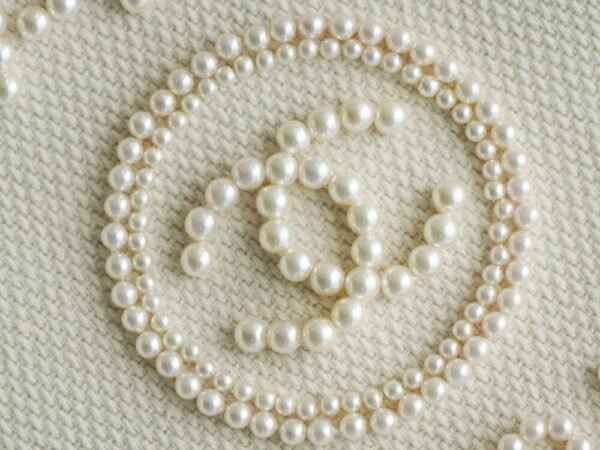 CHL Pearl logo embroidered beach bag off-white 39cm