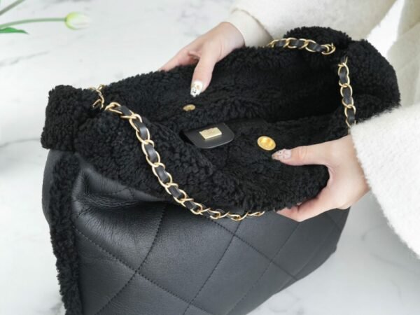 CHL 23b Seasonal Limited Teddy Bear Black 42cm