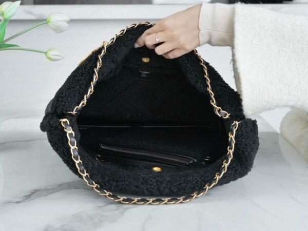 CHL 23b Seasonal Limited Teddy Bear Black 42cm