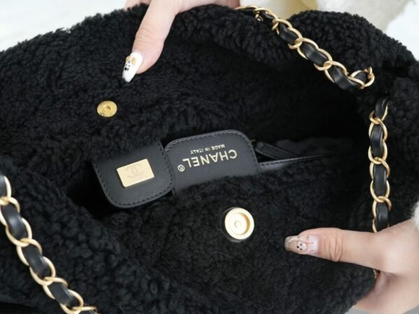 CHL 23b Seasonal Limited Teddy Bear Black 42cm