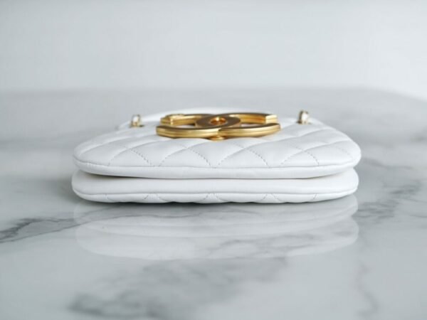 CHL 24c Retro Big Logo Messenger Bag Small 21cm